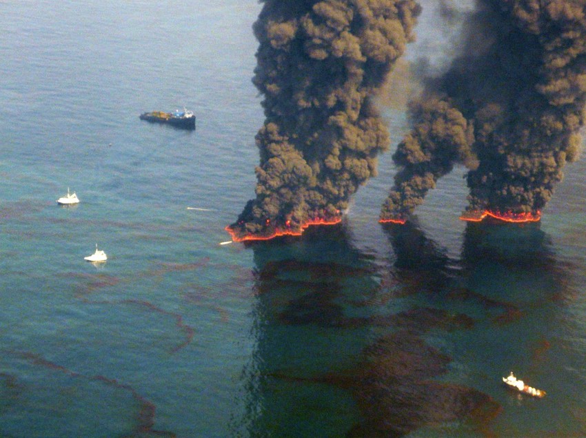 Eksplozija naftne platforme Dipovete Horajzon