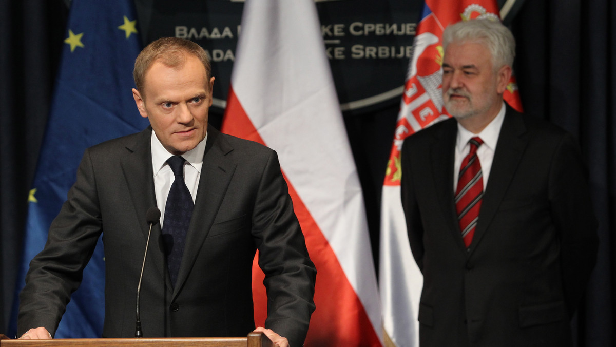 Premier Donald Tusk złożył dzisiaj kondolencje rodzinom ofiar katastrofy w kopalni "Krupiński". Szef polskiego rządu przerwał swoje spotkanie z prezydentem Serbii Borisem Tadiciem, aby wygłosić oświadczenie dla mediów w sprawie katastrofy.