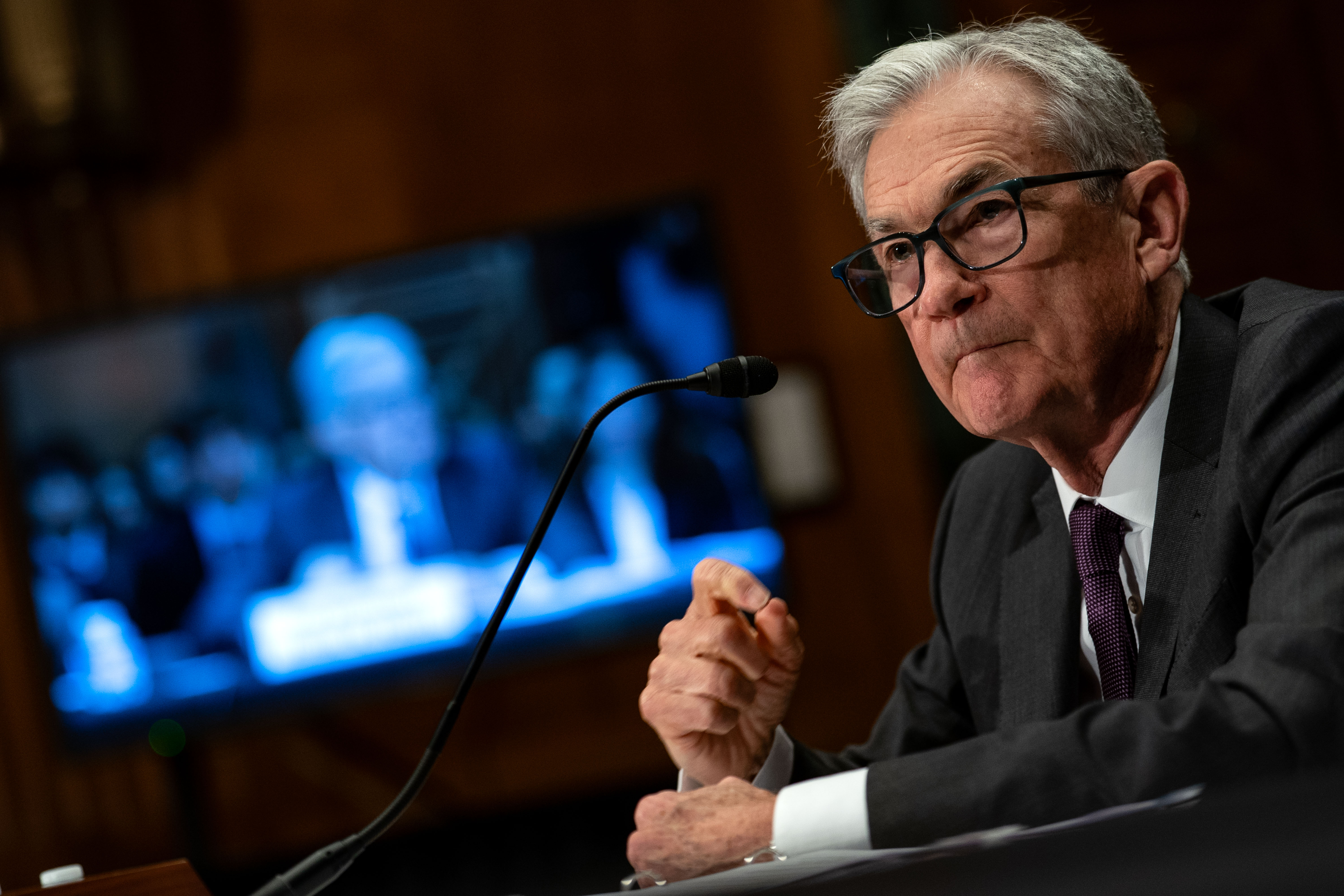 Trump attacca Powell: "Pessimo lavoro, tassi troppo alti"