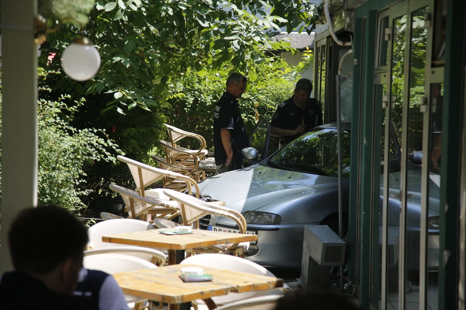 I policajci se našli u čudu