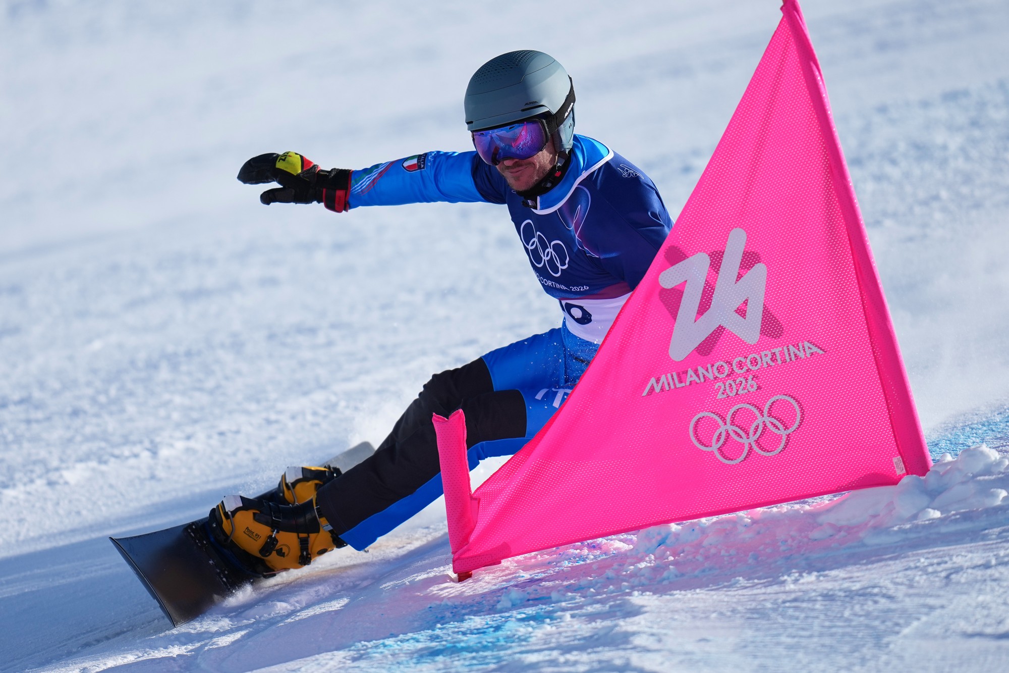 Taliansky snoubordista Roland Fischnaller. 