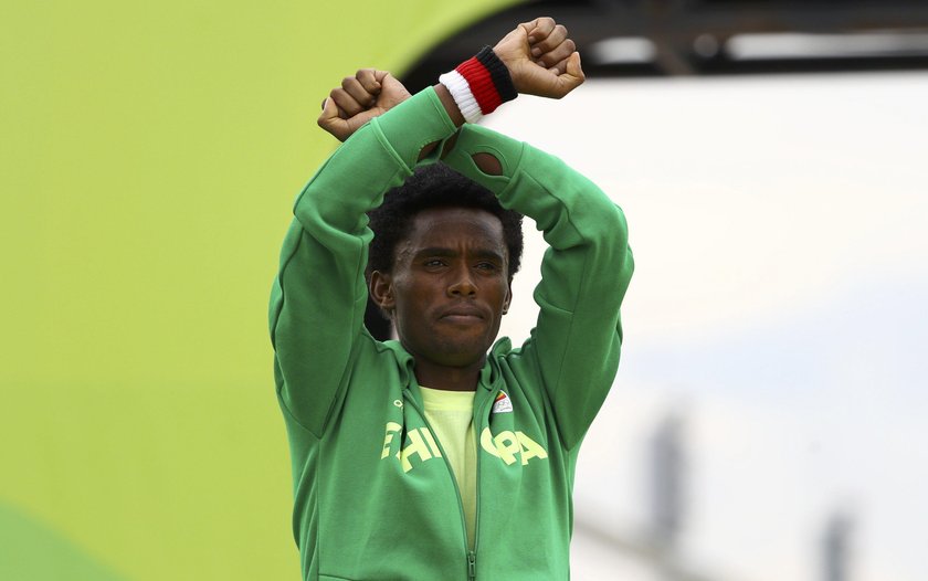 Feyisa Lilesa boi się wrócić do kraju