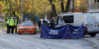 Tragedia na Bielanach. Samochód potrącił mężczyznę, który spacerował z rodziną