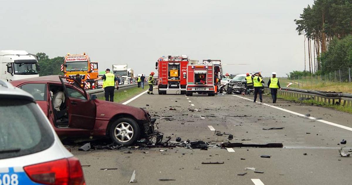 Wypadki na drogach w Polsce najgorzej jest pod koniec