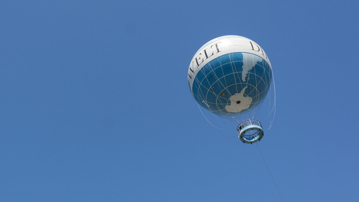Wieczorne niebo nad Toruniem rozświetli dziś kilkanaście balonów na rozgrzane powietrze. O godzinie 21.30 wystartują na nocny pokaz z Placu Cyrkowego na Rubinkowie.