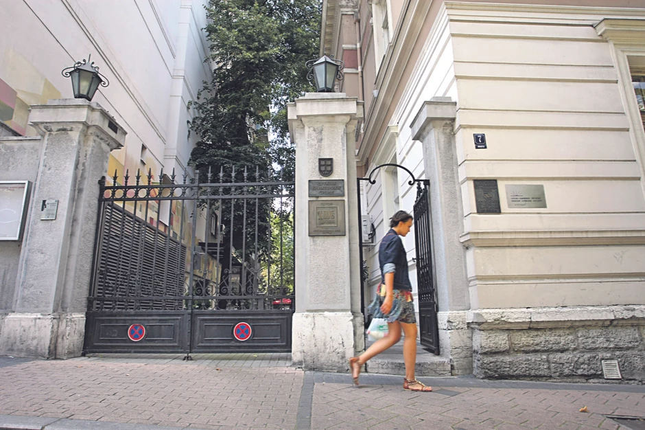 Piroćanac je palatu gradio posle ugovora sa Francuzima