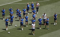 Selekcjoner Islandii pozwolił piłkarzom uprawiać seks na mundialu, ale tylko z żonami