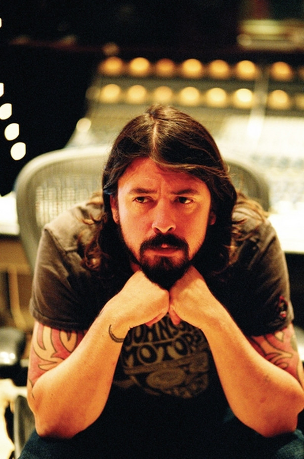 Dave Grohl przerzuca się na country