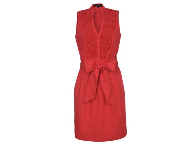 Kobiecości nigdy dość - modne sukienki na lato 2011 z kolekcji Top Secret