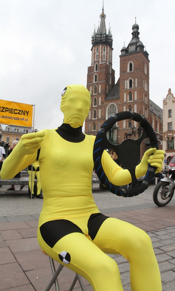 KRAKÓW KAMPANIA NA RZECZ BEZPIECZEŃSTWA NA DRODZE