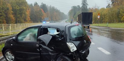 Czarna seria wypadków tylko z jednej przyczyny. Kierowcy zapomnieli o podstawowej zasadzie?