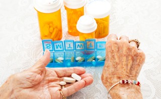 Minister zdrowia: Polskę stać na darmowe leki dla juniorów i seniorów