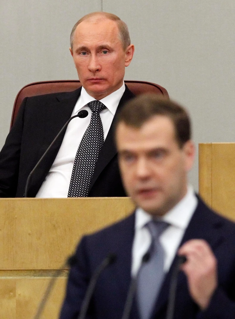 Drži konce u rukama - Vladimir Putin i Dmitrij Medvedev