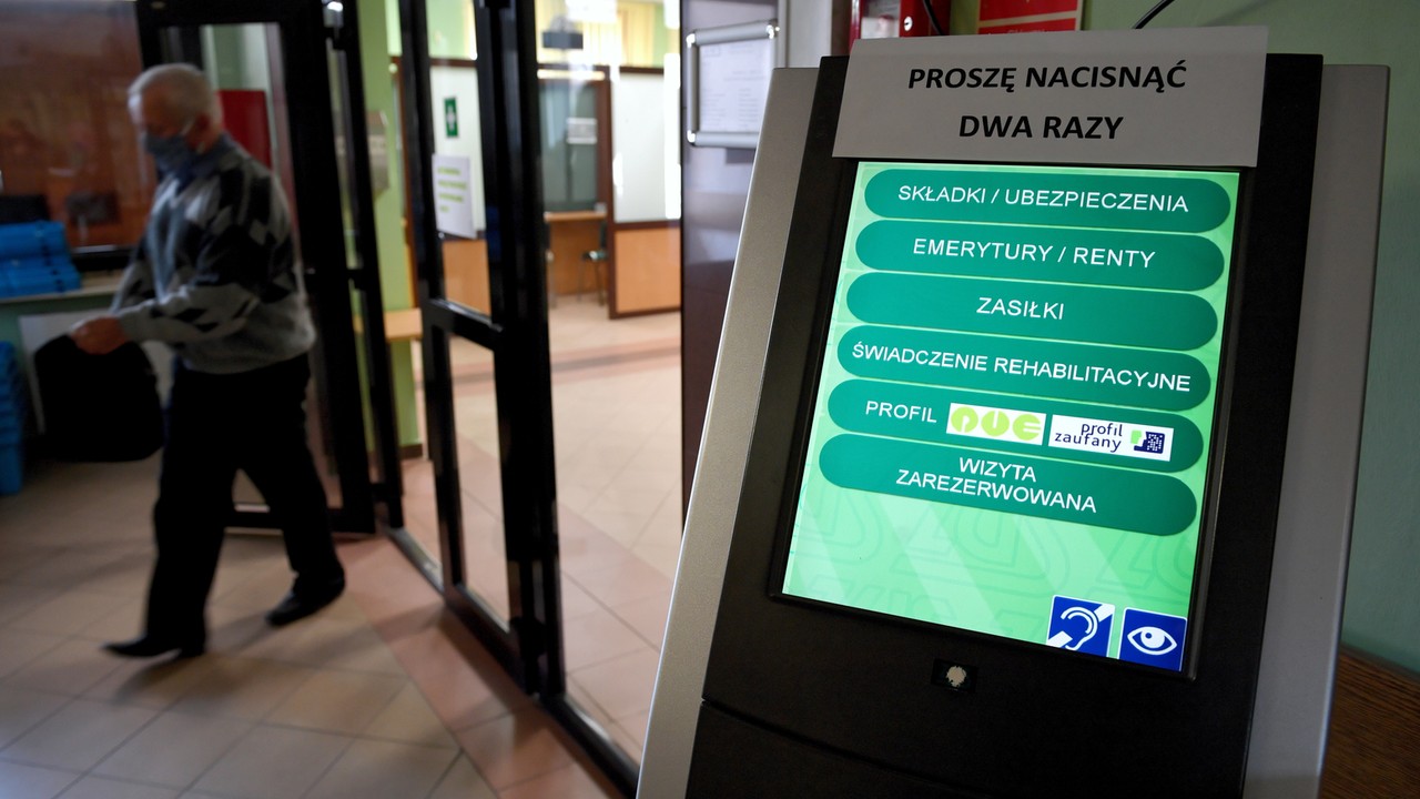 ZUS ma istotną informację dla osób pracujących przed 1999 r.