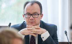 Bodnar pisze do Zalewskiej. Chce nałożyć na szkoły obowiązek informowania rodziców o lekcjach etyki