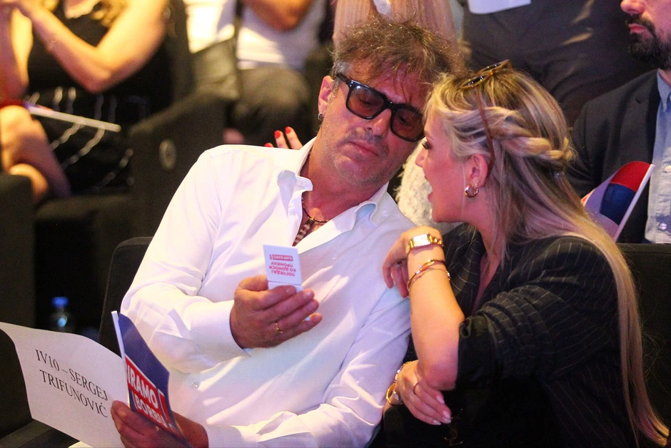 Na završnoj konvenciji "Biramo borbu" bio je i Sergej Trifunović sa suprugom Isidorom