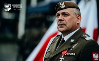 Gen. Kukuła: Dzięki operacji 'Szpej' do 2026 roku żołnierze z nowoczesnym wyposażeniem