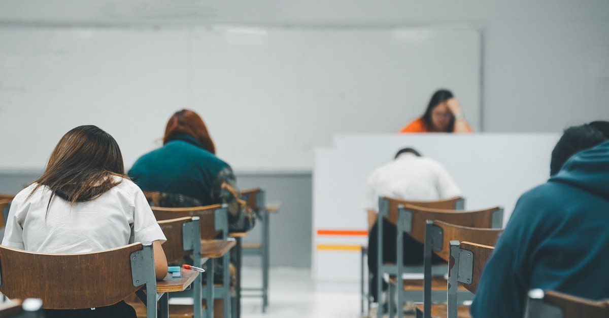 Egzaminy na aplikacje prawnicze 2025 – ile osób zdało? Mamy wyniki!