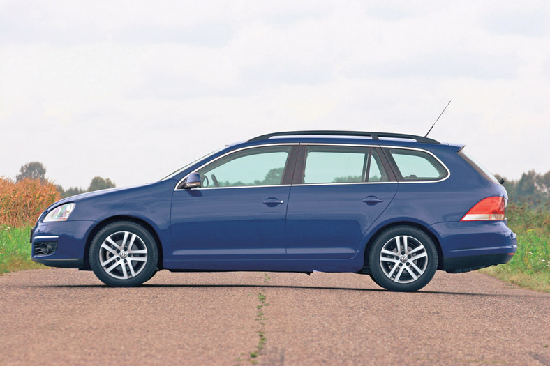 Kia ceed kontra Opel Astra i Volkswagen Golf: które używane kombi jest lepszą propozycją