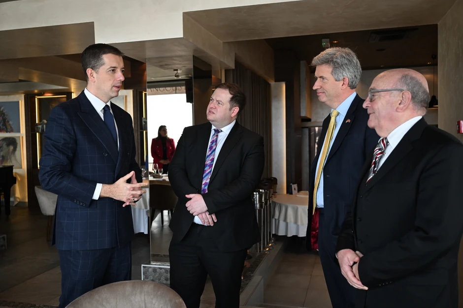 Đurić sa Dautijem o unapređenju saradnje Srbije i Velike Britanije