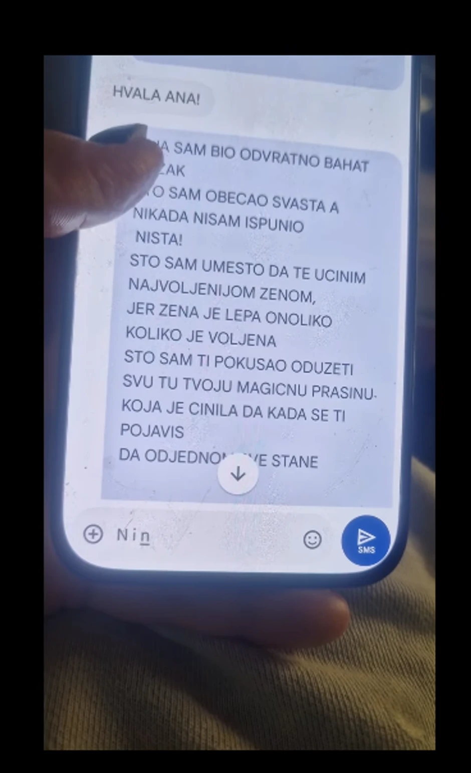 Ana objavila poruke koje joj je slao Rale