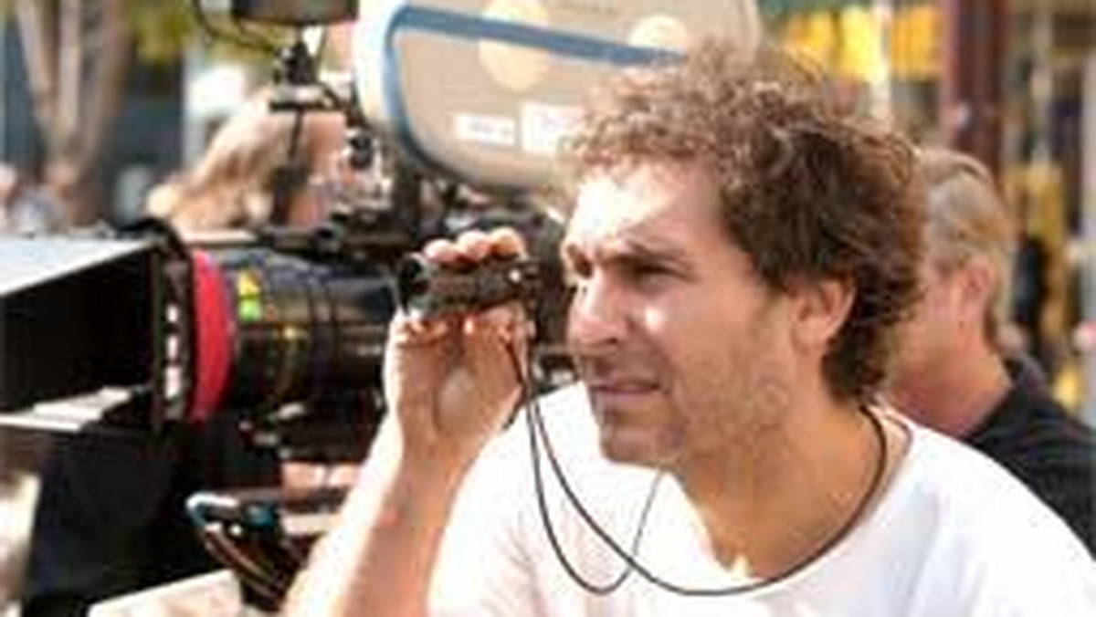 Doug Liman ma stanąć za kamerą nowej adaptacji powieści Alexandre'a Dumasa "Trzej muszkieterowie". Reżyser prowadzi właśnie końcowe rozmowy ze studiem Warner