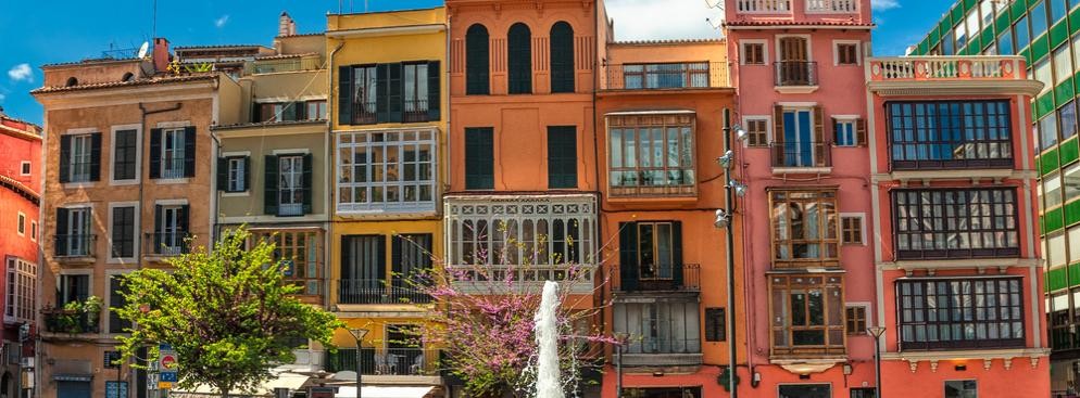 Majorka- od wiosny 2013 roku pasażerowie Ryanair będą mieli możliwość udania się w bezpośrednią podróż z Modlina na Palma de Mallorca na Majorce.