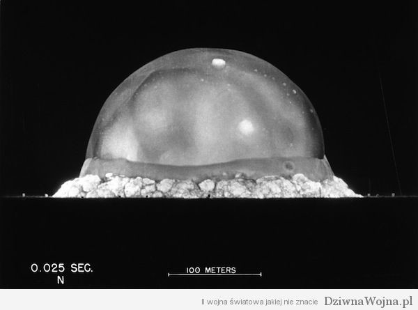 Detonacja pierwszej bomby atomowej (USA 1945)