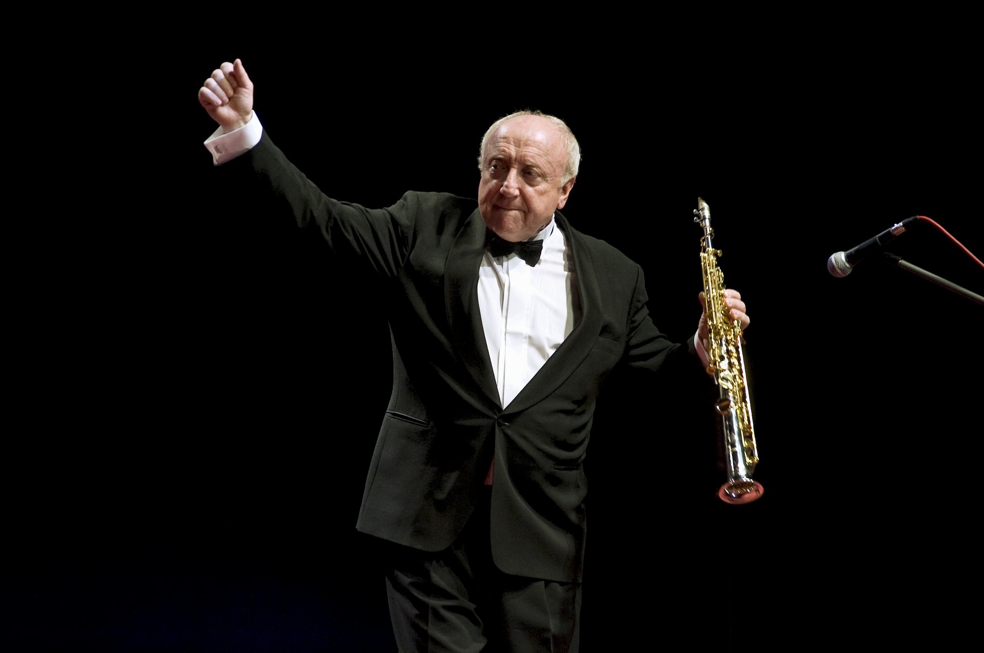 Klarinetista, saxofónista, skladateľ a dirigent Felix Slováček.