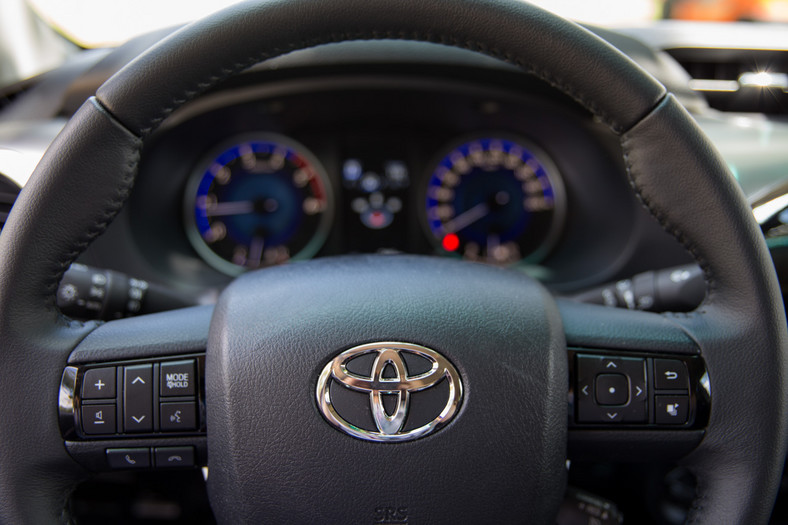 Toyota Hilux 2016