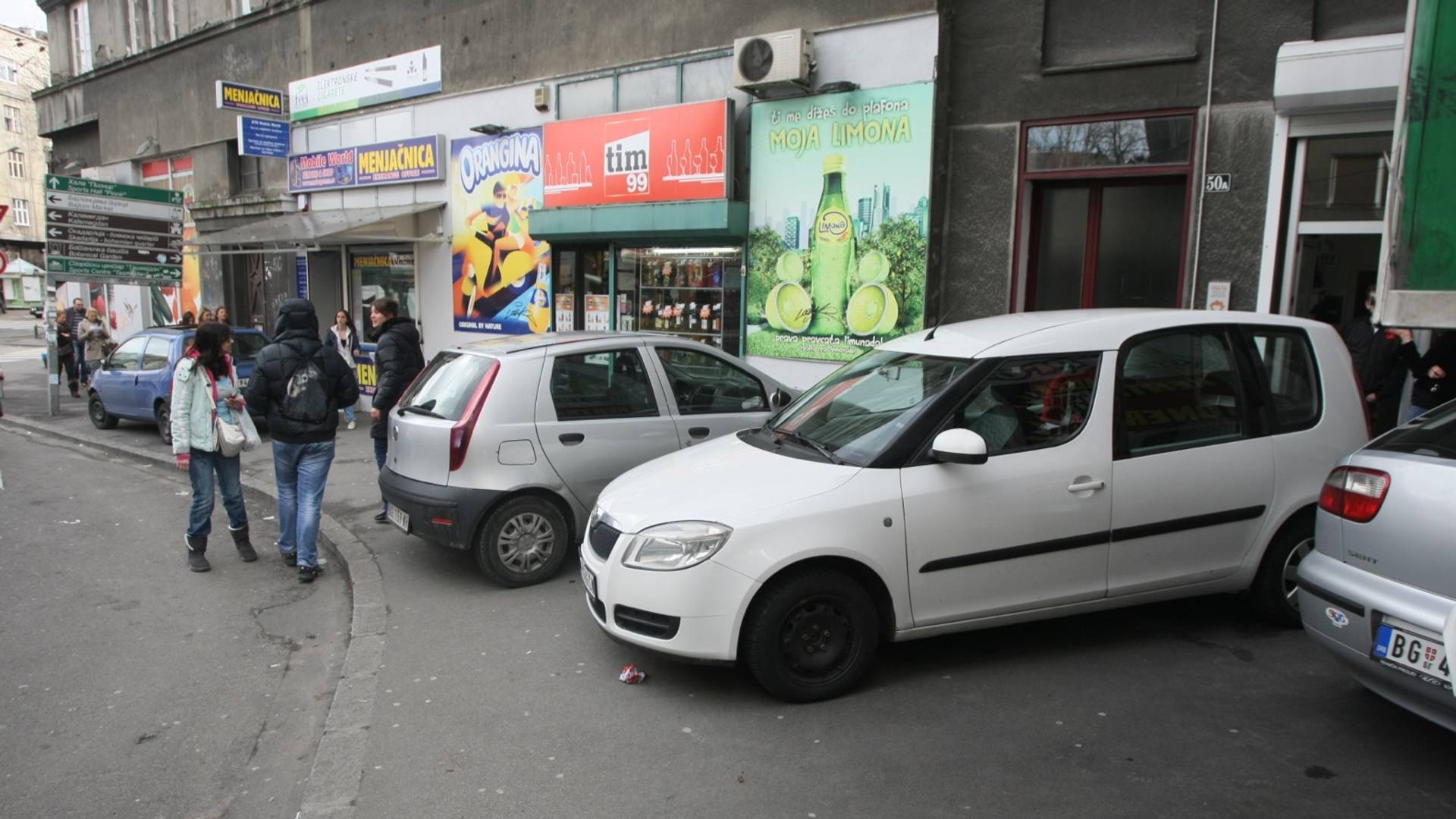 Lik koji se bahato parkirao dobio "čestitku" za Uskrs koju dugo neće da zaboravi