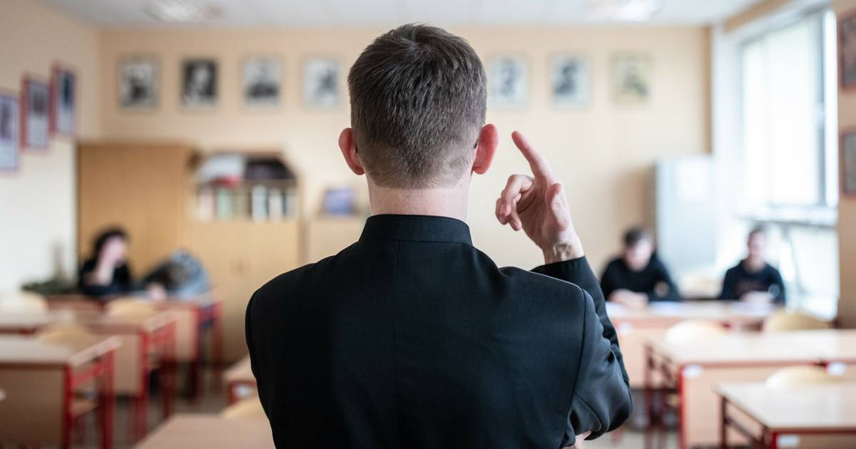 Mniej religii w szkole. Księża mówią o "krzywdzącej redukcji"