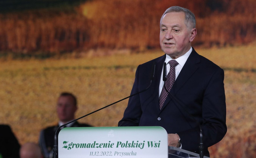 Wicepremier, minister rolnictwa i rozwoju wsi Henryk Kowalczyk przemawia na Zgromadzeniu Wsi Polskiej