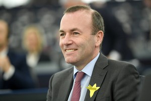 Manfred Weber obiecuje zablokowanie Nord Stream 2, jeśli zostanie szefem KE