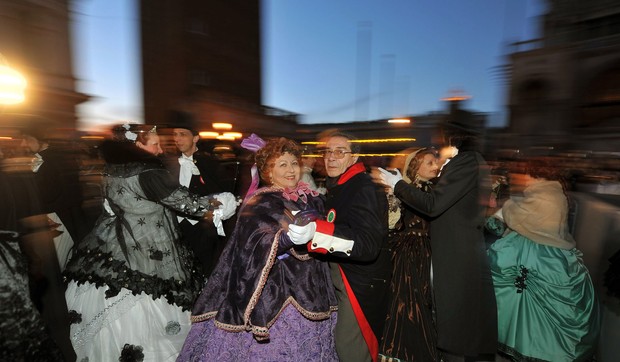 302807_venecija-karneval02afpfoto-andrea-pattaro
