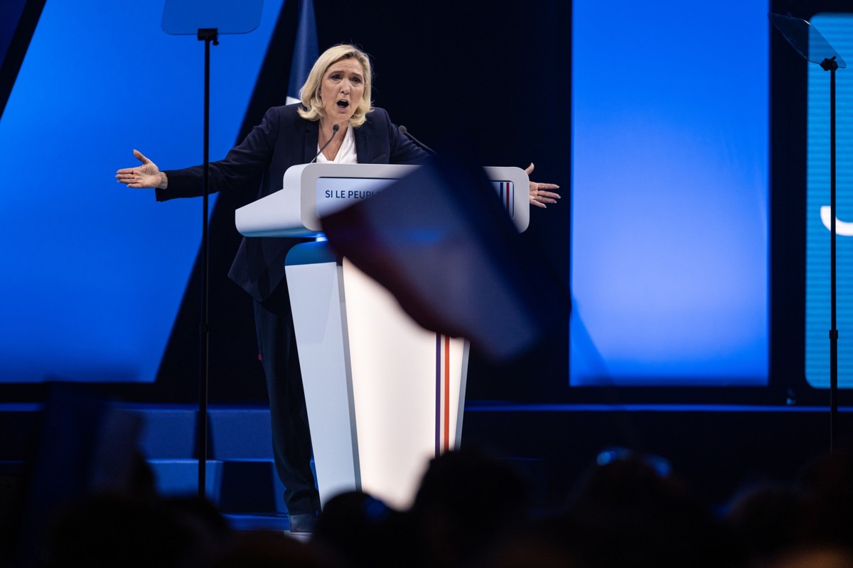 Marine Le Pen na wiecu w Perpignan we Francji, 7 kwietnia. Fotograf: Louise Delmotte/Bloomberg