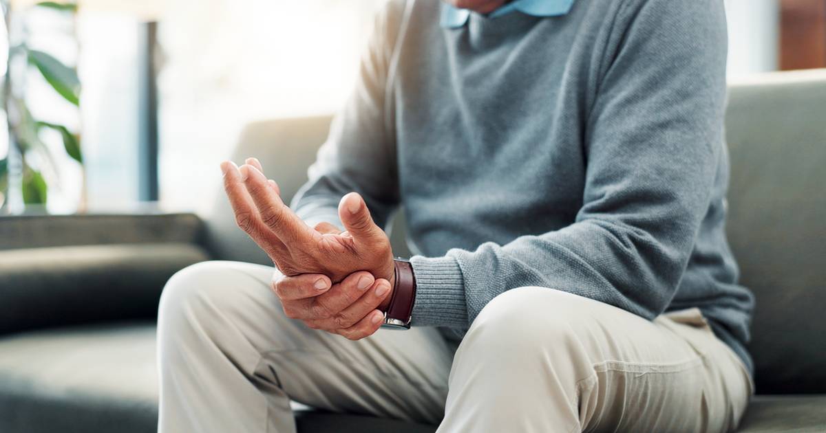 Co oznaczają białe paznokcie? Dermatolog wyjaśnia, na co zwracać uwagę