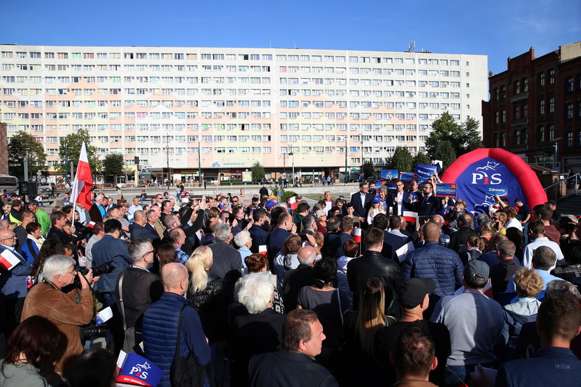 Morawiecki odpowiada na wezwanie do debaty