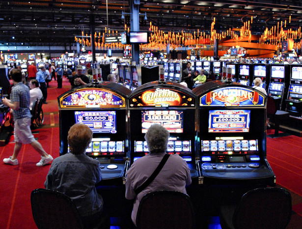 Rząd przyjął projekt ustawy o grach hazardowych