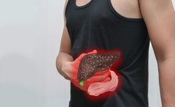 Wirusowe zapalenie wątroby typu C: Jak przebiega choroba?