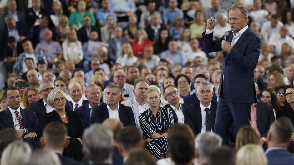 Donald Tusk w trakcie konwencji PO w Radomiu 2 lipca 2022 r.