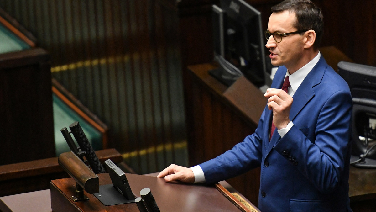 Pedofilia w Kościele. Sierakowski: Morawiecki znalazł wymówkę dla Kościoła. Opinia