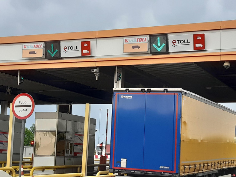 Nowy system opłat drogowych e-TOLL w Polsce - sprzęt na autostradzie A2