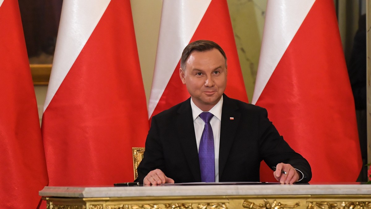 Zniesienie limitu 30-krotności składek ZUS. Andrzej Duda ma nadzieję, że ustawa nie będzie przyjęta