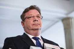 Minister w KPRM: Słowa premiera mnie zabolały. Tęsknię do czasów Beaty Szydło