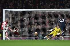 Fabiański obronił rzut karny, ale nie uratował West Ham przed porażką