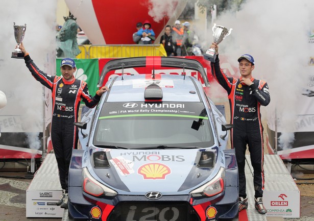 Thierry Neuville wygrał Rajd Polski