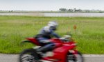 Motocyklista zderzył się z autem. Nie żyje