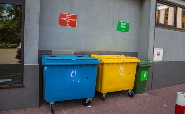 Pojemniki na segregowane śmieci