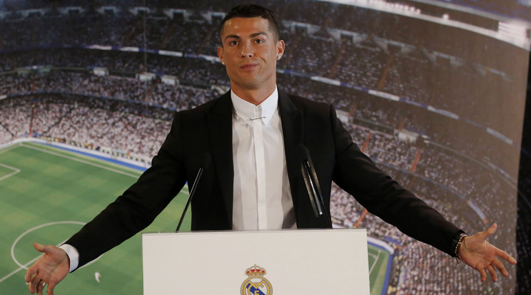 Ronaldo mellett a Real Madrid is kiáll/Fotó: AFP